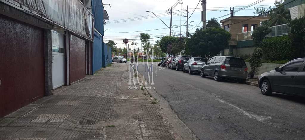 Sobrado Comercial em São Vicente, no bairro Itararé