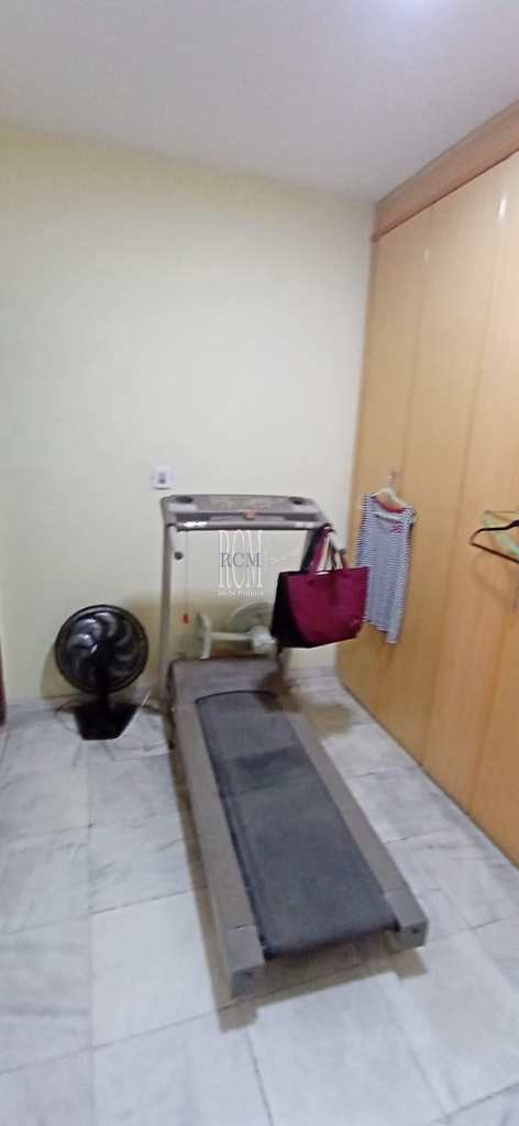 Apartamento em Santos, no bairro Boqueirão