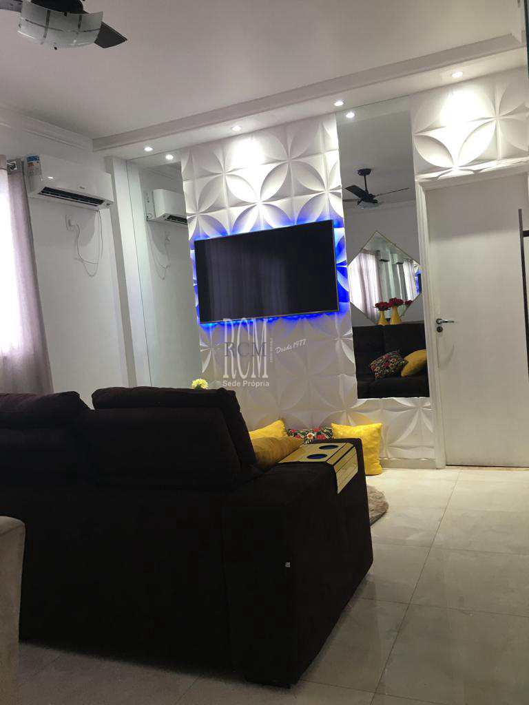 Apartamento em São Vicente, no bairro Vila Valença