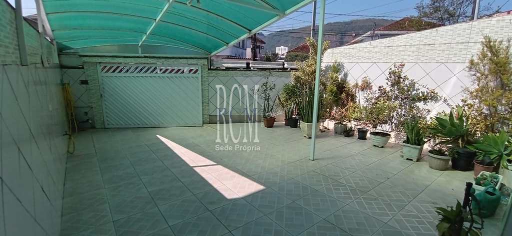 Sobrado em São Vicente, no bairro Jardim Independência