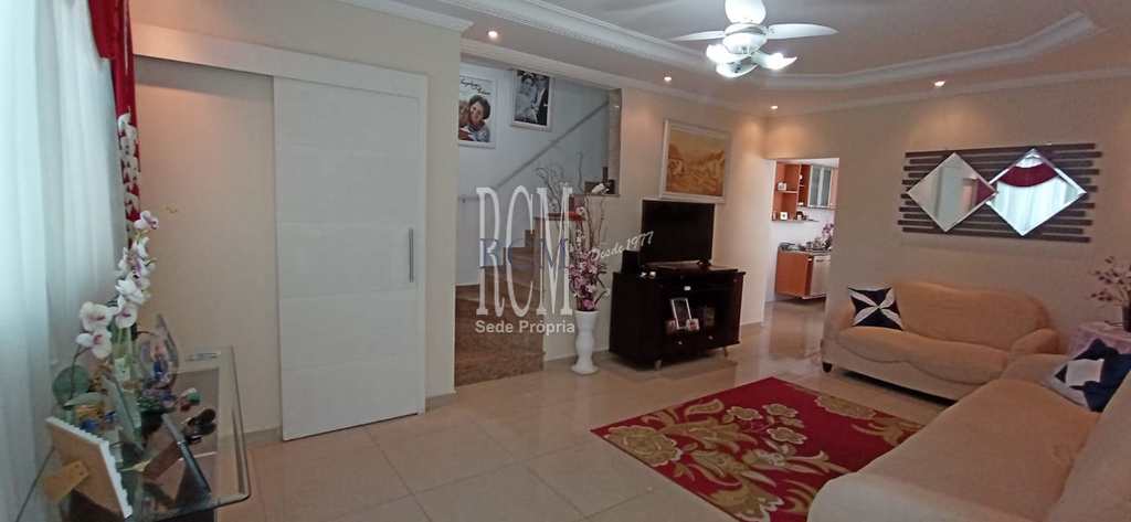 Sobrado em São Vicente, no bairro Jardim Independência