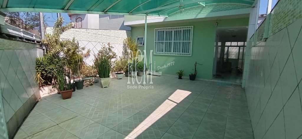 Sobrado em São Vicente, no bairro Jardim Independência