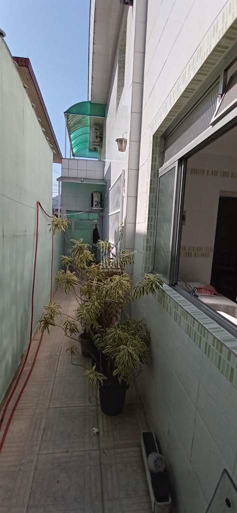 Sobrado em São Vicente, no bairro Jardim Independência