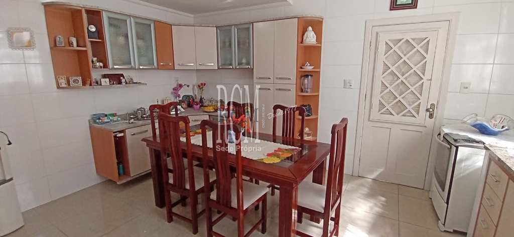 Sobrado em São Vicente, no bairro Jardim Independência