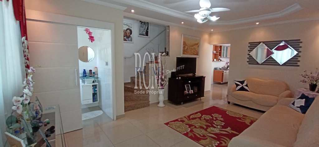 Sobrado em São Vicente, no bairro Jardim Independência