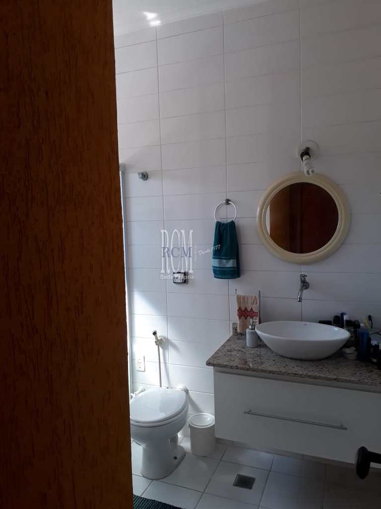 Casa de Condomínio em São Vicente, no bairro Vila Voturua