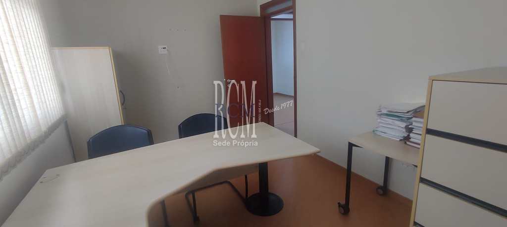 Prédio Comercial em São Vicente, no bairro Itararé