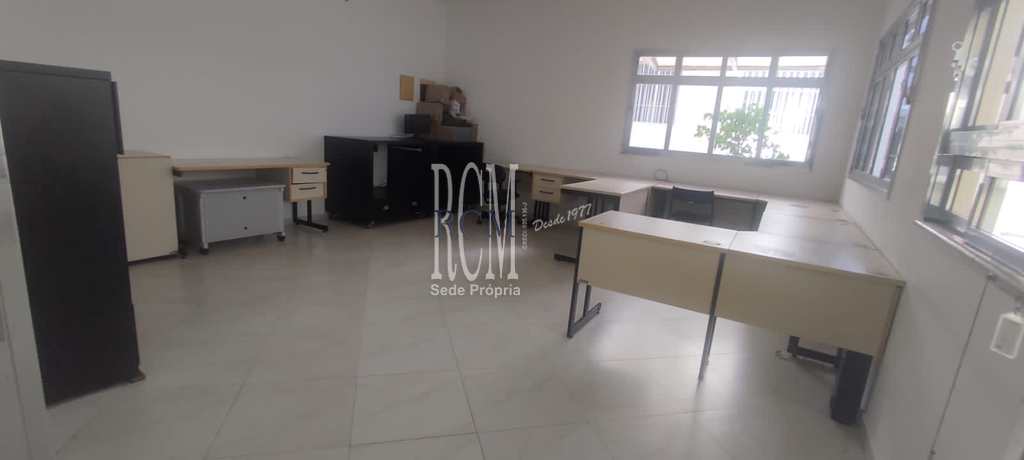Prédio Comercial em São Vicente, no bairro Itararé