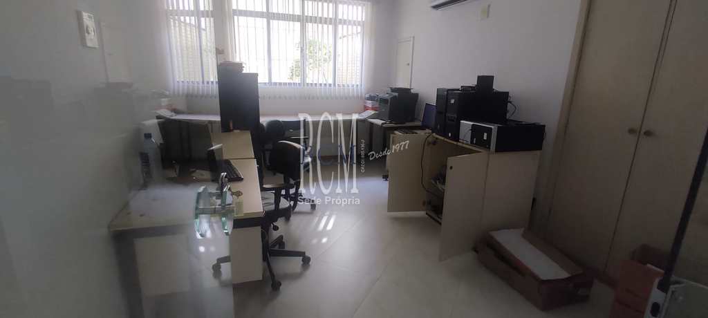 Prédio Comercial em São Vicente, no bairro Itararé