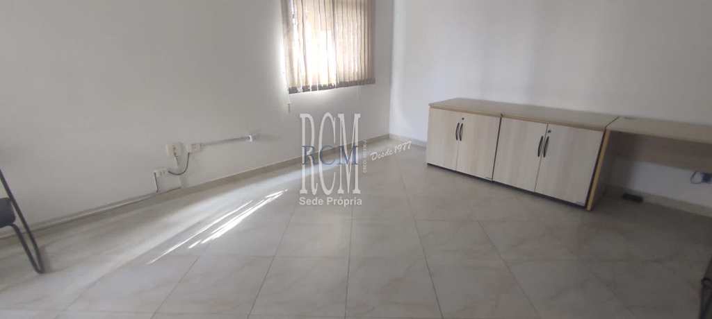 Prédio Comercial em São Vicente, no bairro Itararé
