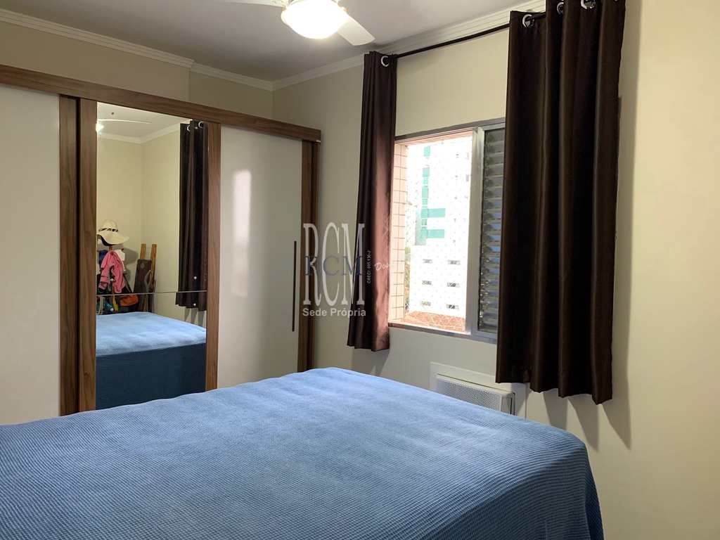 Apartamento em São Vicente, no bairro Itararé