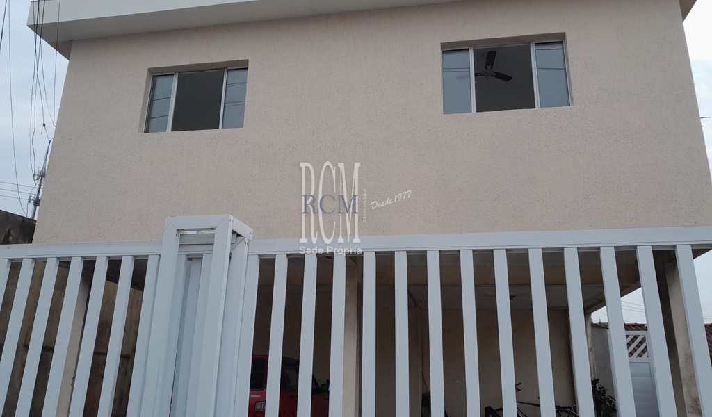 Casa em São Vicente, bairro Vila Mateo Bei