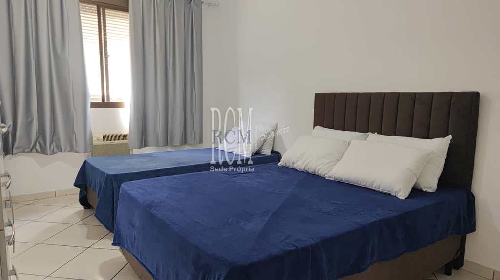 Apartamento em São Vicente, no bairro Centro