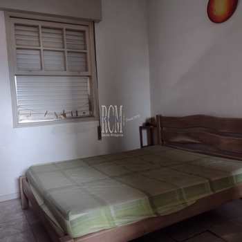 Kitnet em São Vicente, bairro Centro