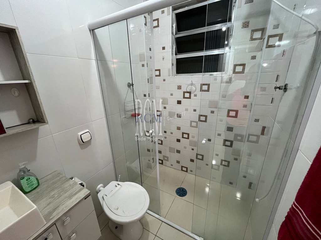 Kitnet em Praia Grande, no bairro Tupi