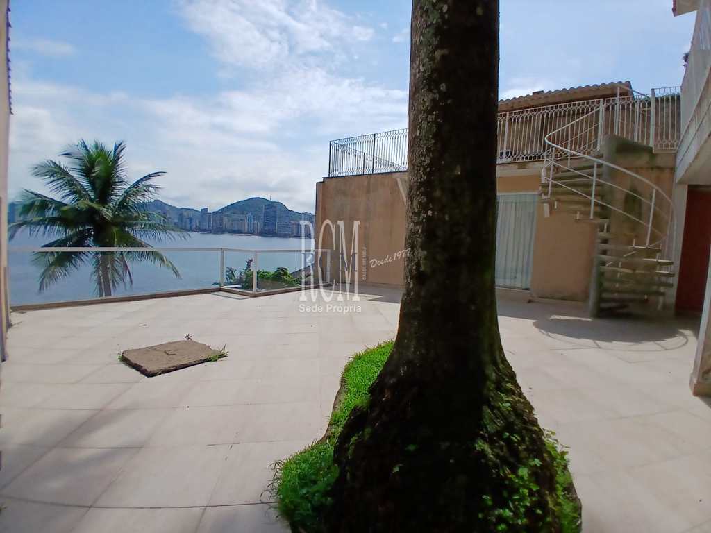 Casa em São Vicente, no bairro Parque Prainha