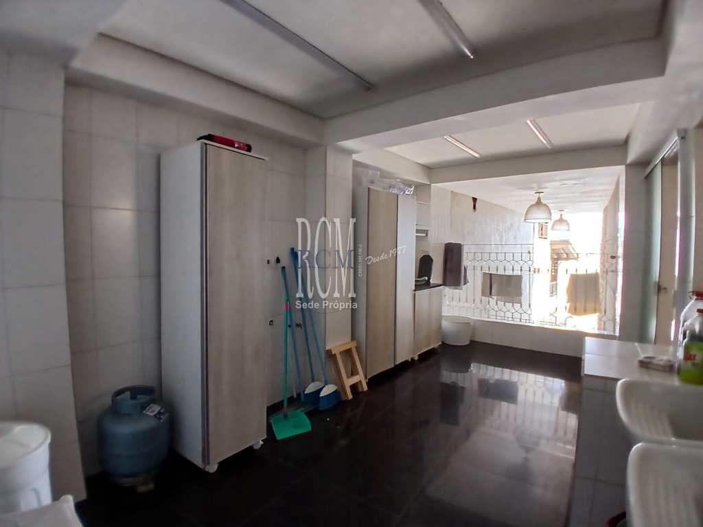 Casa em São Vicente, no bairro Parque Prainha