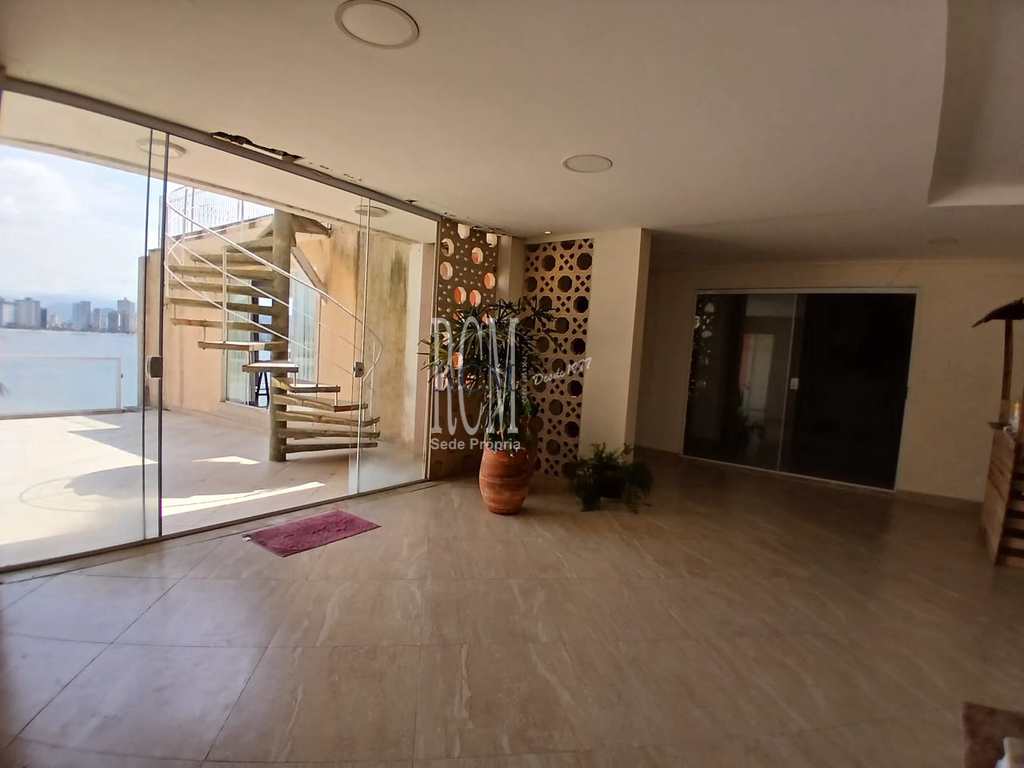 Casa em São Vicente, no bairro Parque Prainha