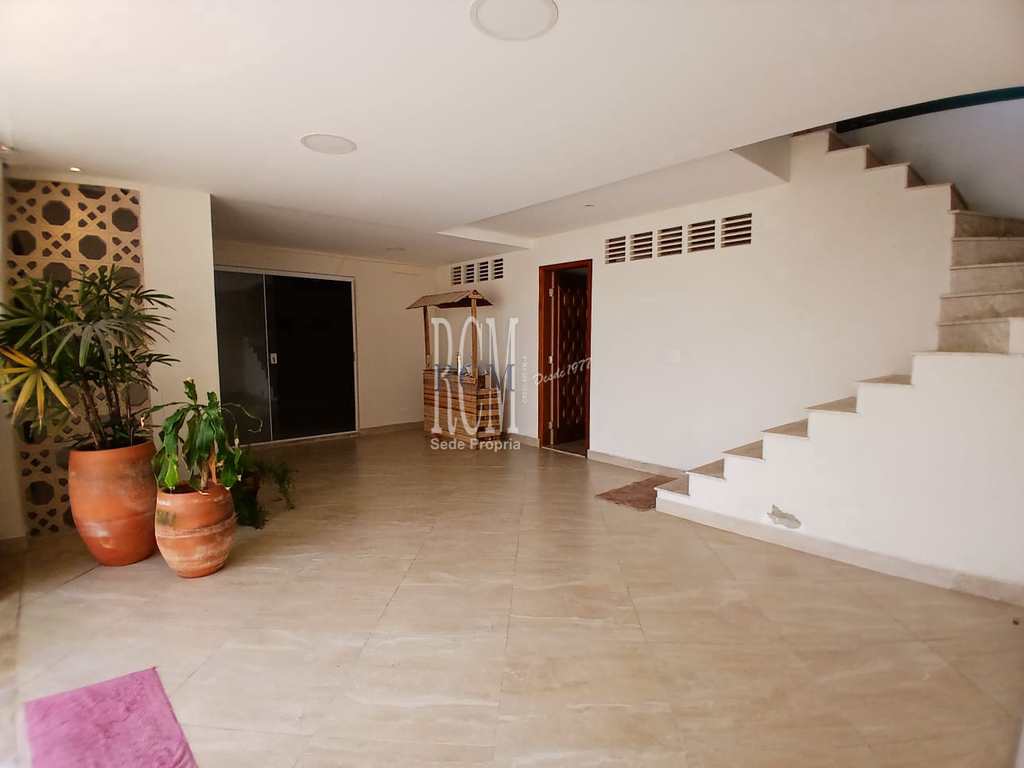Casa em São Vicente, no bairro Parque Prainha