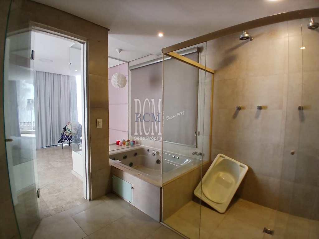 Casa em São Vicente, no bairro Parque Prainha