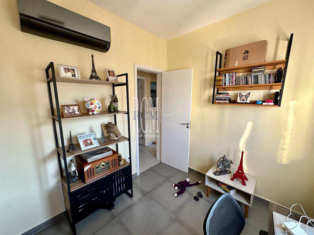 Apartamento em São Vicente, no bairro Itararé