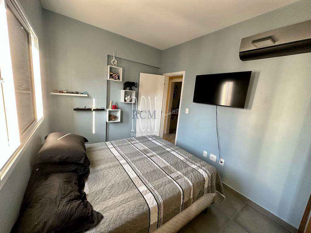 Apartamento em São Vicente, no bairro Itararé