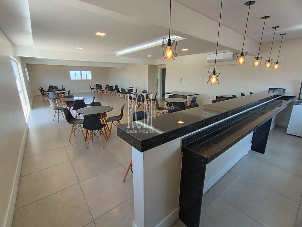 Apartamento em São Vicente, no bairro Vila Valença