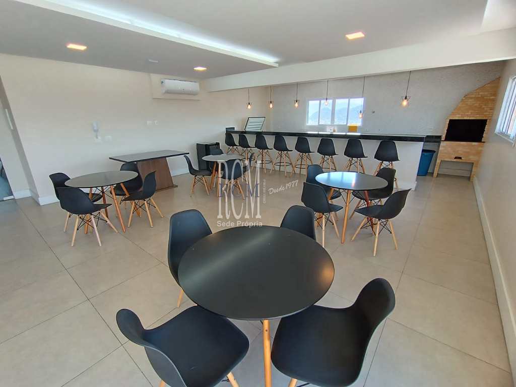 Apartamento em São Vicente, no bairro Vila Valença