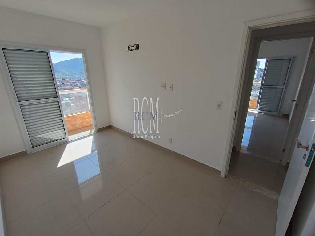 Apartamento em São Vicente, no bairro Vila Valença