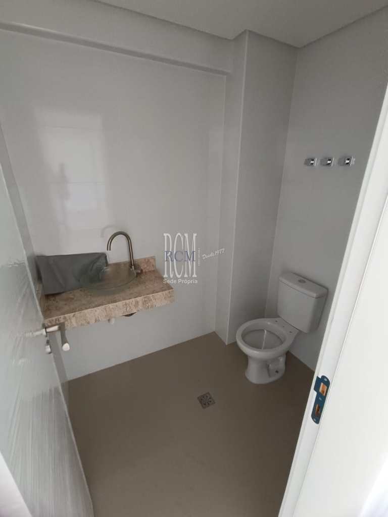 Apartamento em São Vicente, no bairro Vila Valença