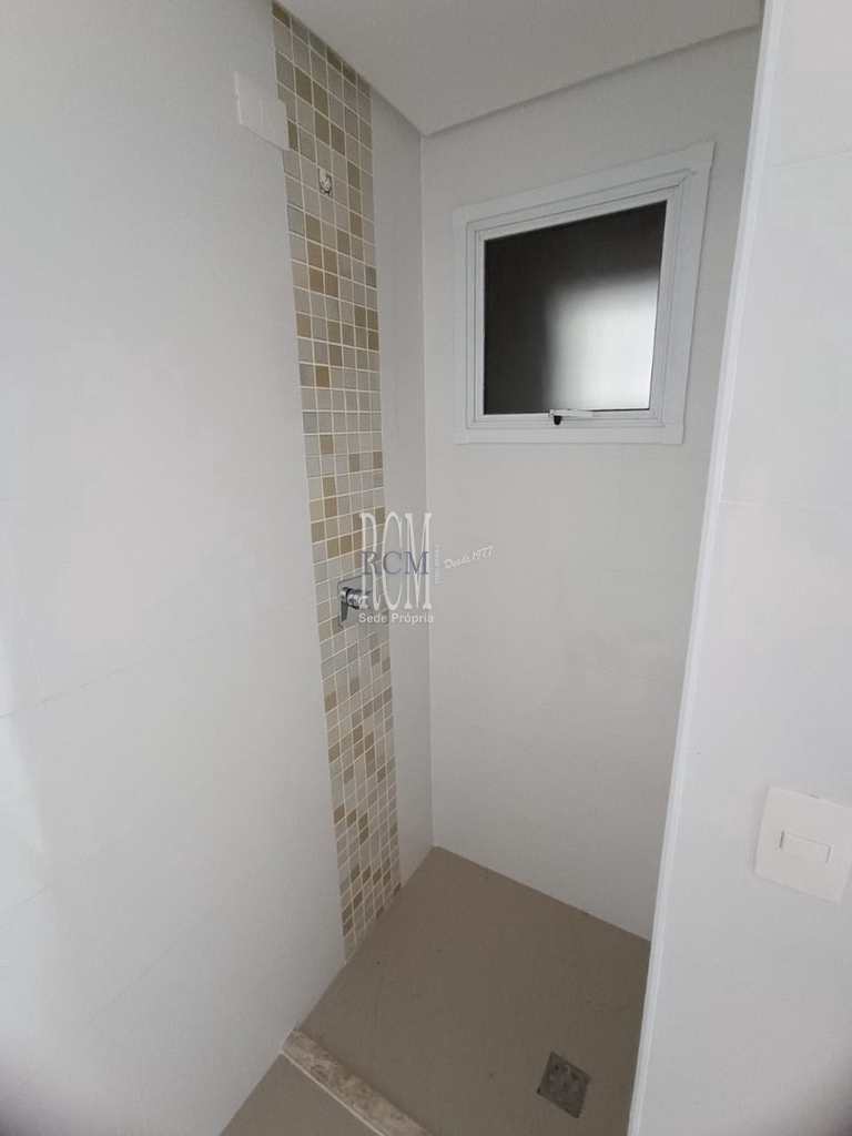 Apartamento em São Vicente, no bairro Vila Valença