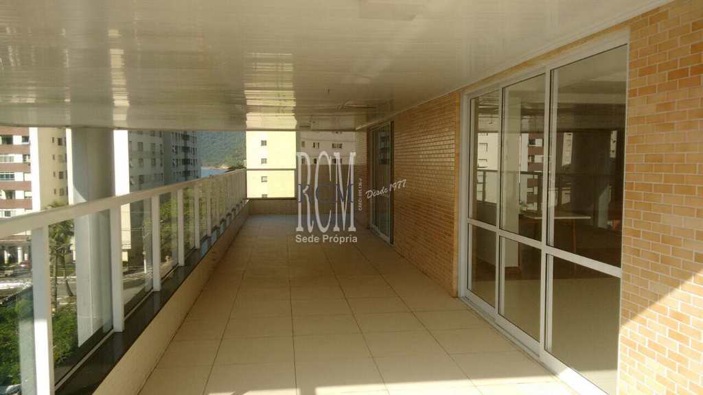 Apartamento em São Vicente, no bairro Centro