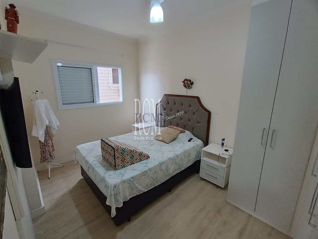 Apartamento em São Vicente, no bairro Centro
