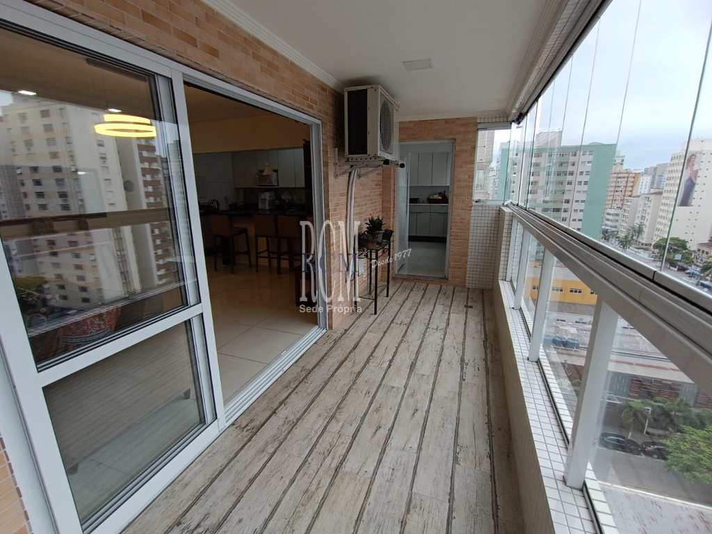 Apartamento em São Vicente, no bairro Centro