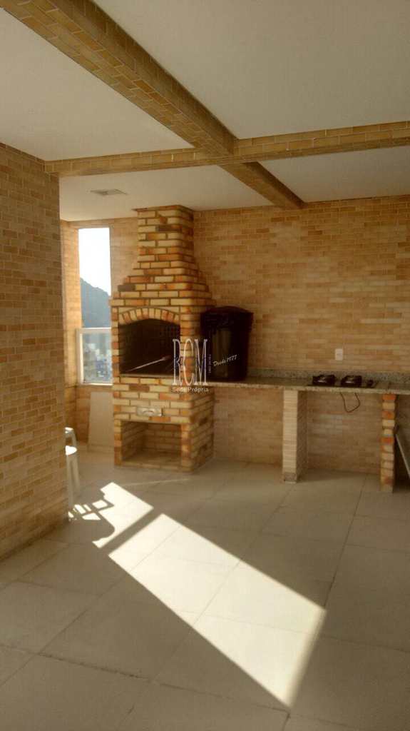 Apartamento em São Vicente, no bairro Centro