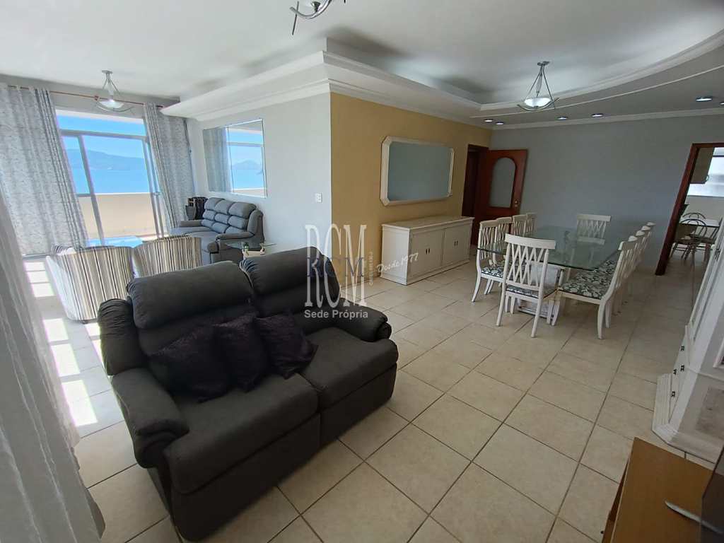 Apartamento em São Vicente, no bairro Itararé