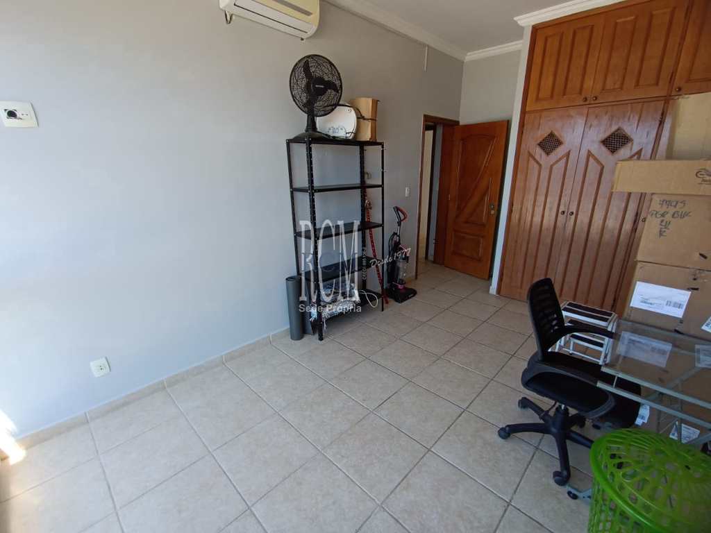 Apartamento em São Vicente, no bairro Itararé