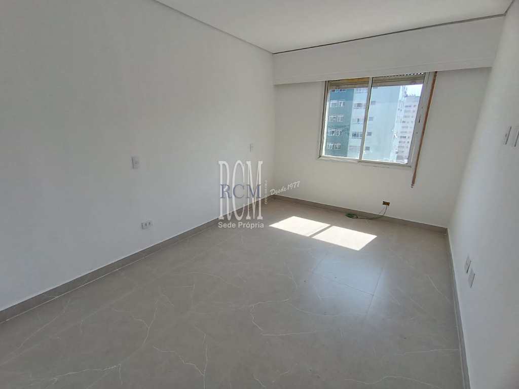 Apartamento em São Vicente, no bairro Itararé