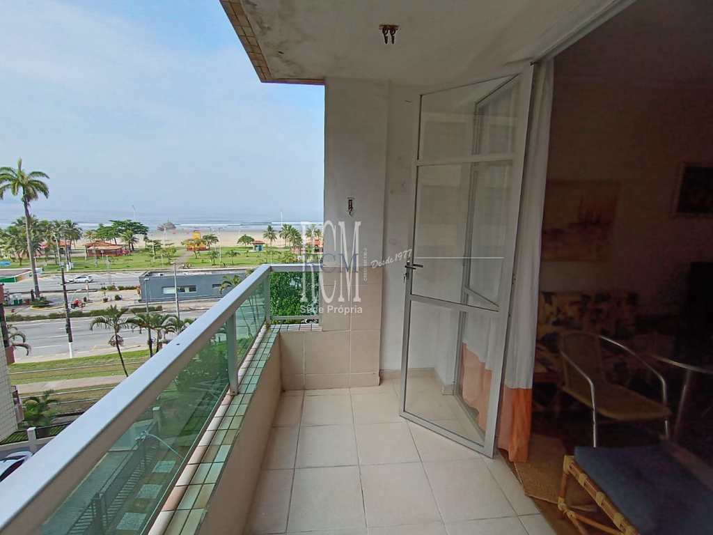 Apartamento em São Vicente, no bairro Itararé