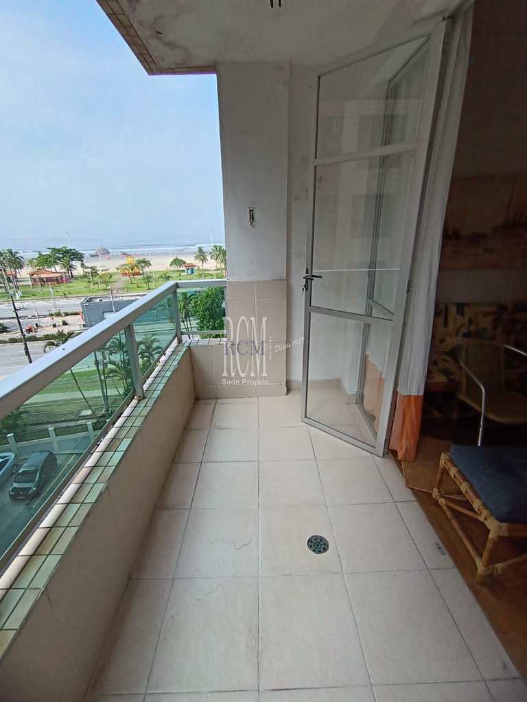 Apartamento em São Vicente, no bairro Itararé