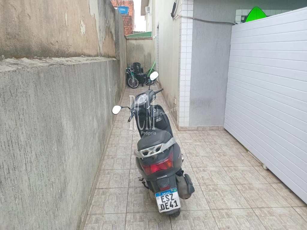 Casa em São Vicente, no bairro Cidade Naútica