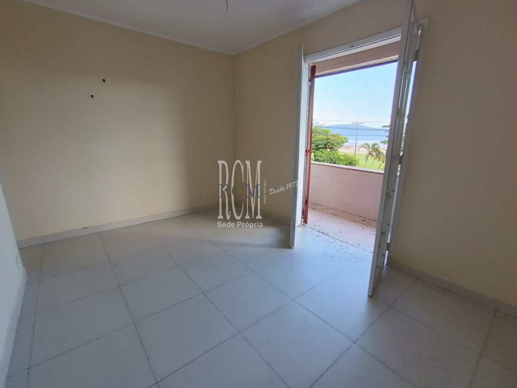 Apartamento em São Vicente, no bairro Itararé