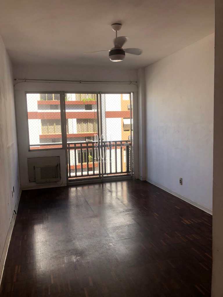 Apartamento em São Vicente, no bairro Itararé