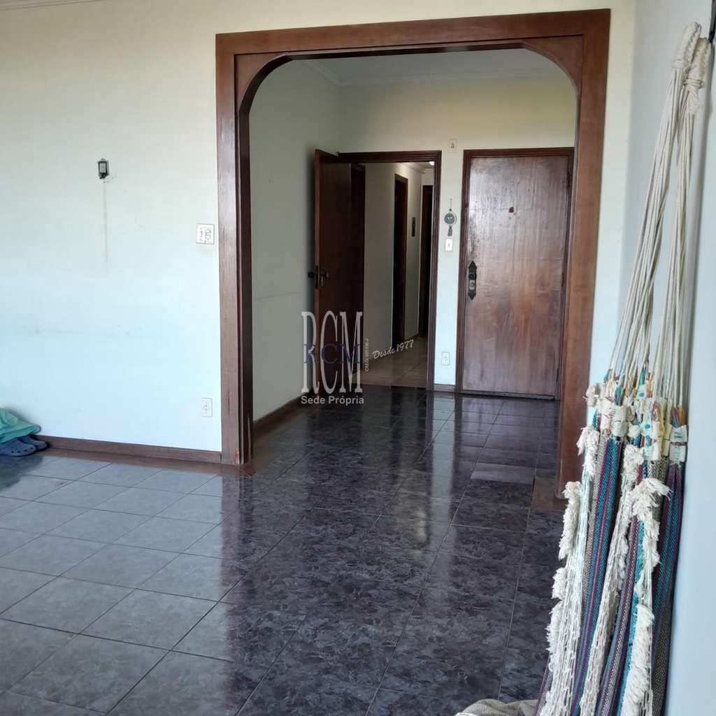 Apartamento em São Vicente, no bairro Itararé