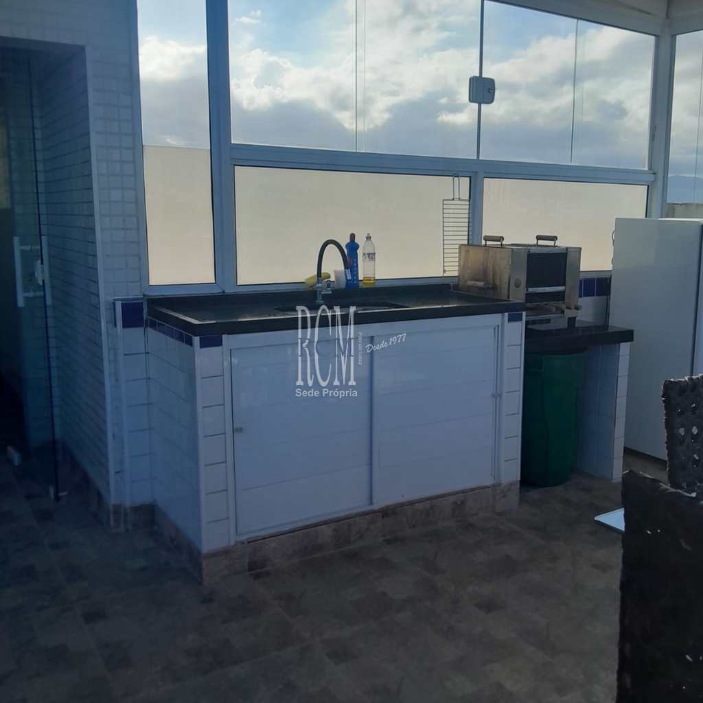 Apartamento em São Vicente, no bairro Itararé