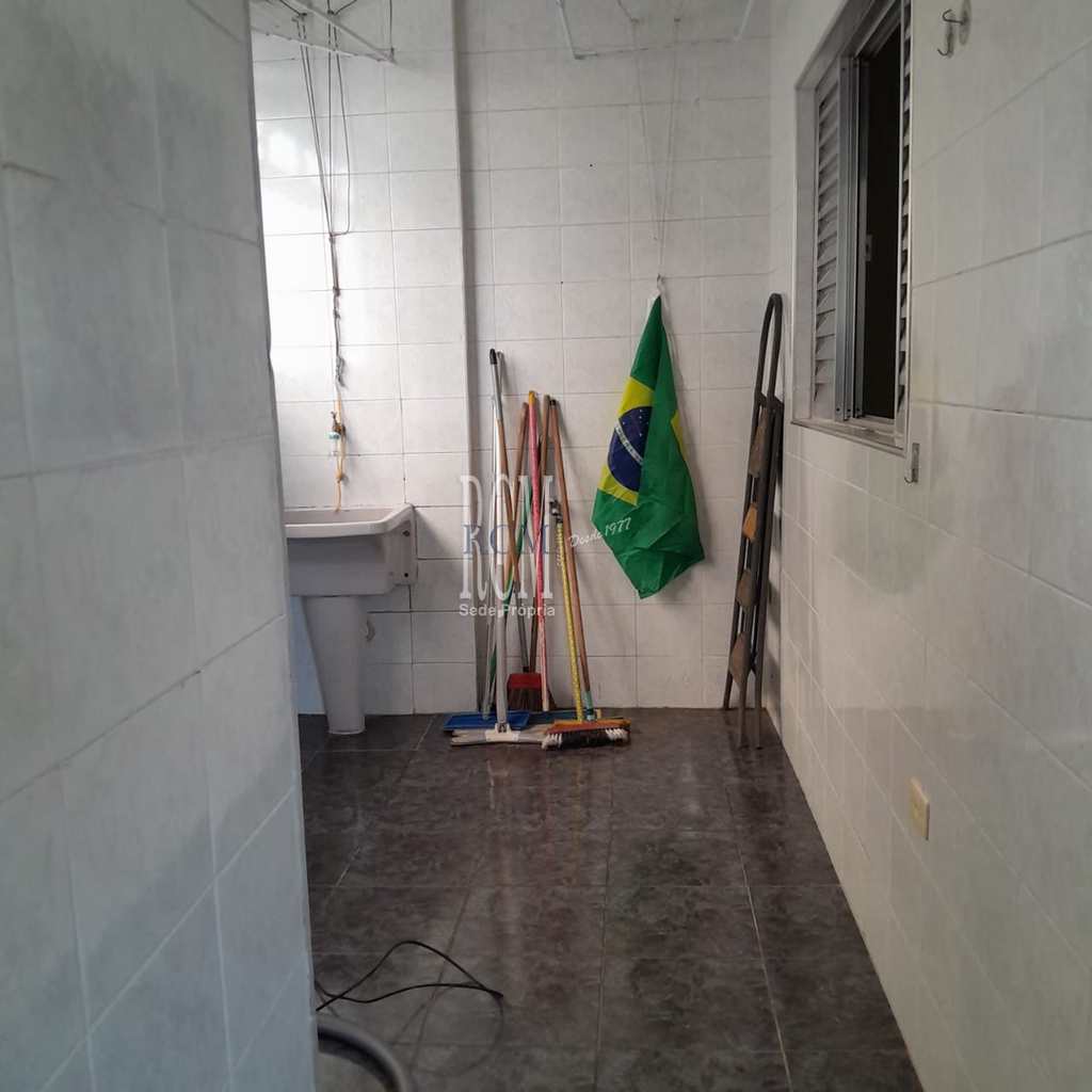 Apartamento em São Vicente, no bairro Itararé