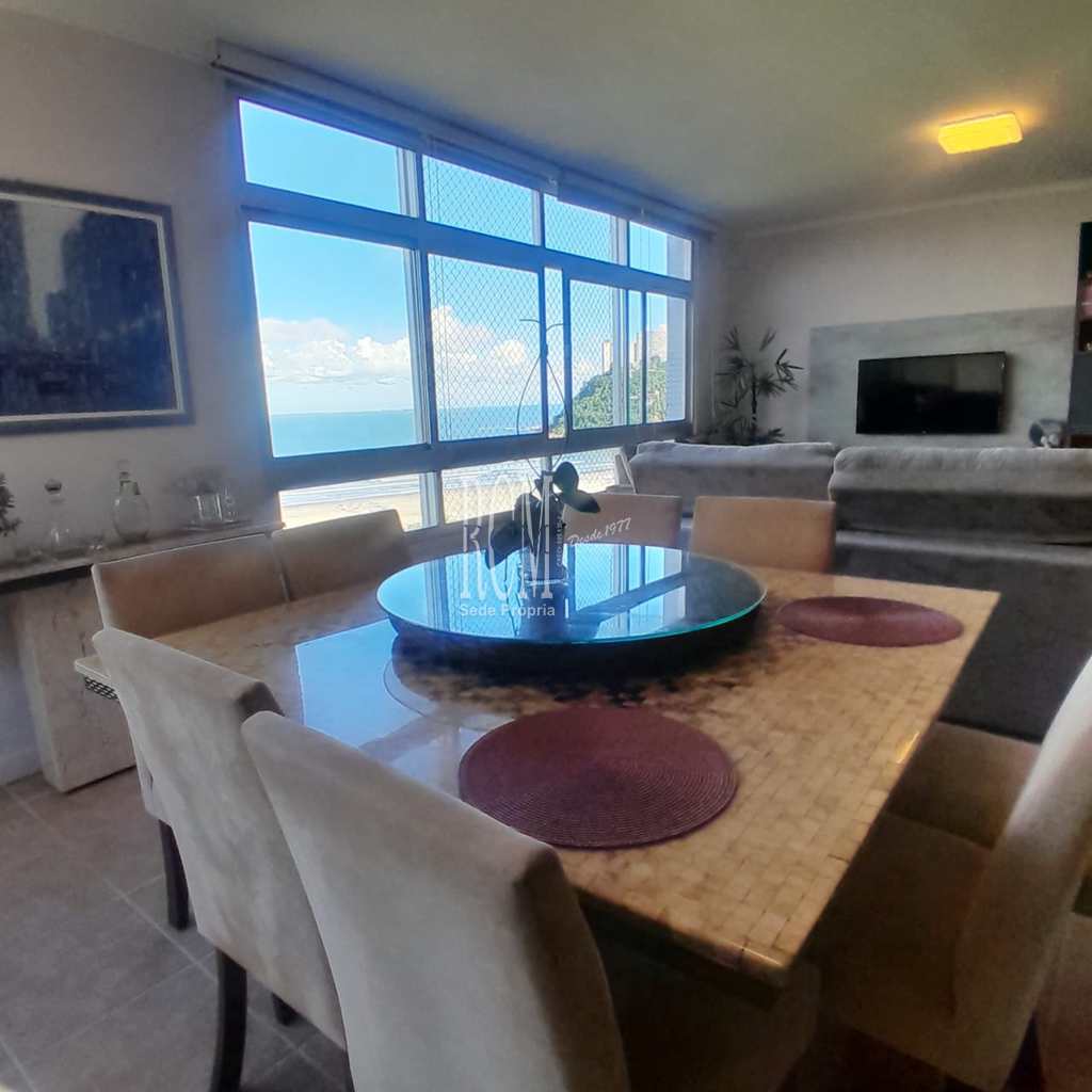 Apartamento em São Vicente, no bairro Itararé
