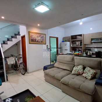 Casa em São Vicente, bairro Vila Voturua