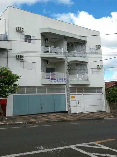 Apartamento, código 4429 em Jales, bairro Centro