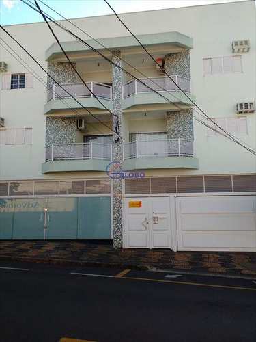 Apartamento, código 4403 em Jales, bairro Centro